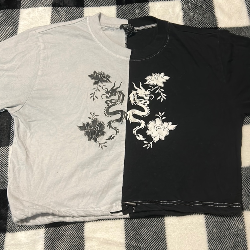 Black and White Long-sleeve Ajustable Shirt